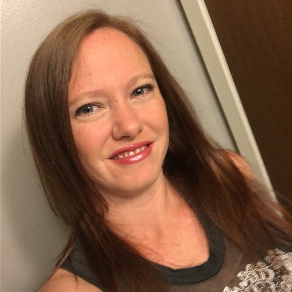Meet your Posher, Dana